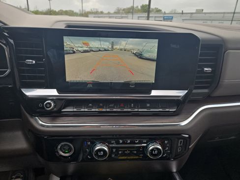 Used 2024 GMC Sierra 1500 SLT w/ SLT Premium Package image 17