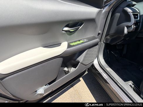 New 2026 Lexus UX 300h FWD image 11