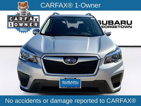 Used 2020 Subaru Forester Premium image 2