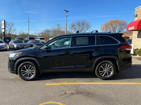 Used 2019 Toyota Highlander XLE image 8