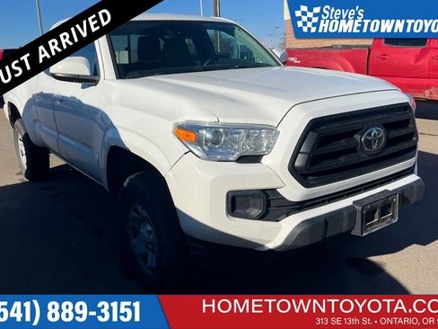 Used 2023 Toyota Tacoma SR image 1