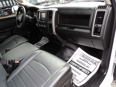 Used 2021 RAM 1500 Tradesman w/ Chrome Appearance Group image 27