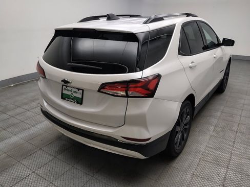 Used 2022 Chevrolet Equinox RS w/ RS Leather Package image 9