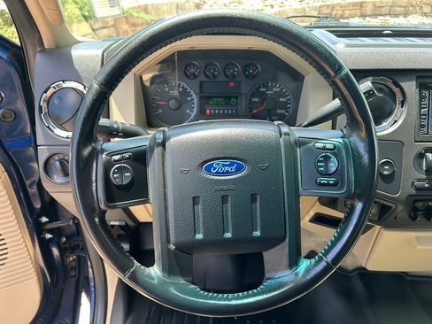 Used 2010 Ford F350 4x4 Crew Cab Super Duty image 9