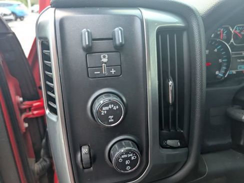 Used 2018 Chevrolet Silverado 1500 LT w/ All Star Edition AWD/4WD image 17