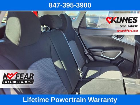 Used 2025 Kia Soul LX w/ LX Technology Package FWD image 27