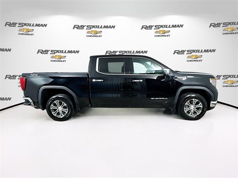 Used 2024 GMC Sierra 1500 SLT image 8