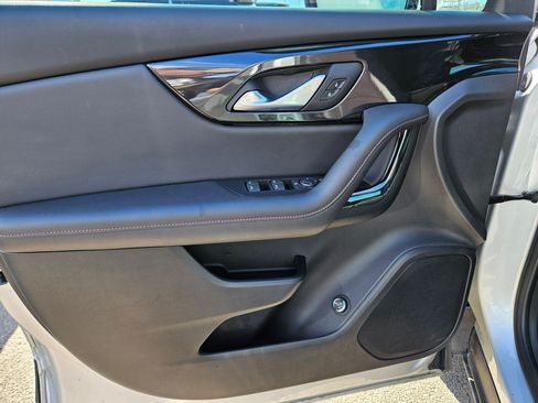 Used 2022 Chevrolet Blazer RS AWD/4WD image 12