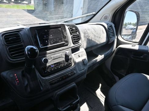 Used 2026 RAM ProMaster 2500 w/ Convenience Group FWD image 22