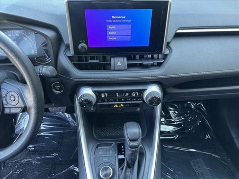 Used 2025 Toyota RAV4 XLE image 15