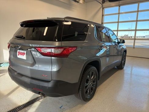 Used 2021 Chevrolet Traverse RS image 8