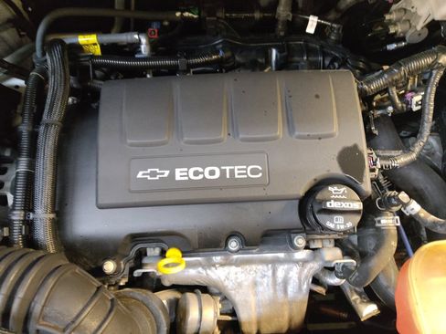 Used 2020 Chevrolet Trax LT image 30