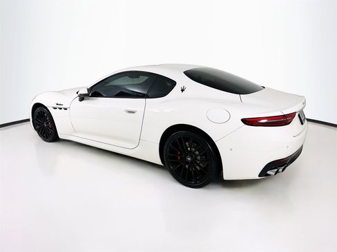 Used 2024 Maserati GranTurismo Modena image 6