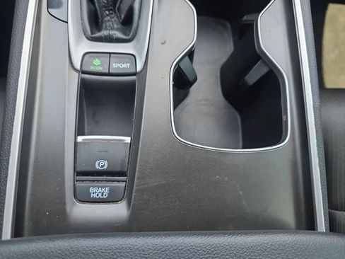Used 2019 Honda Accord Sport image 36