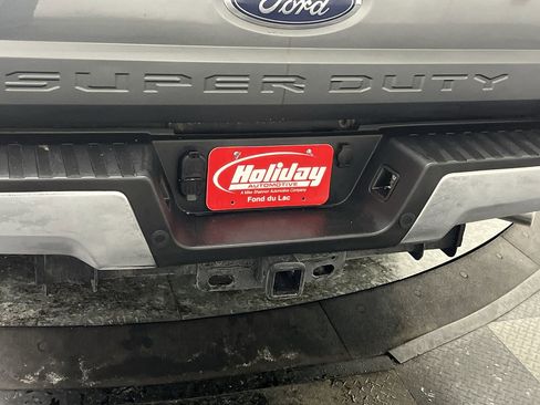 Used 2019 Ford F250 Lariat w/ Chrome Package image 31