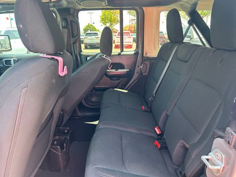 Used 2021 Jeep Wrangler Unlimited Sport AWD/4WD image 17