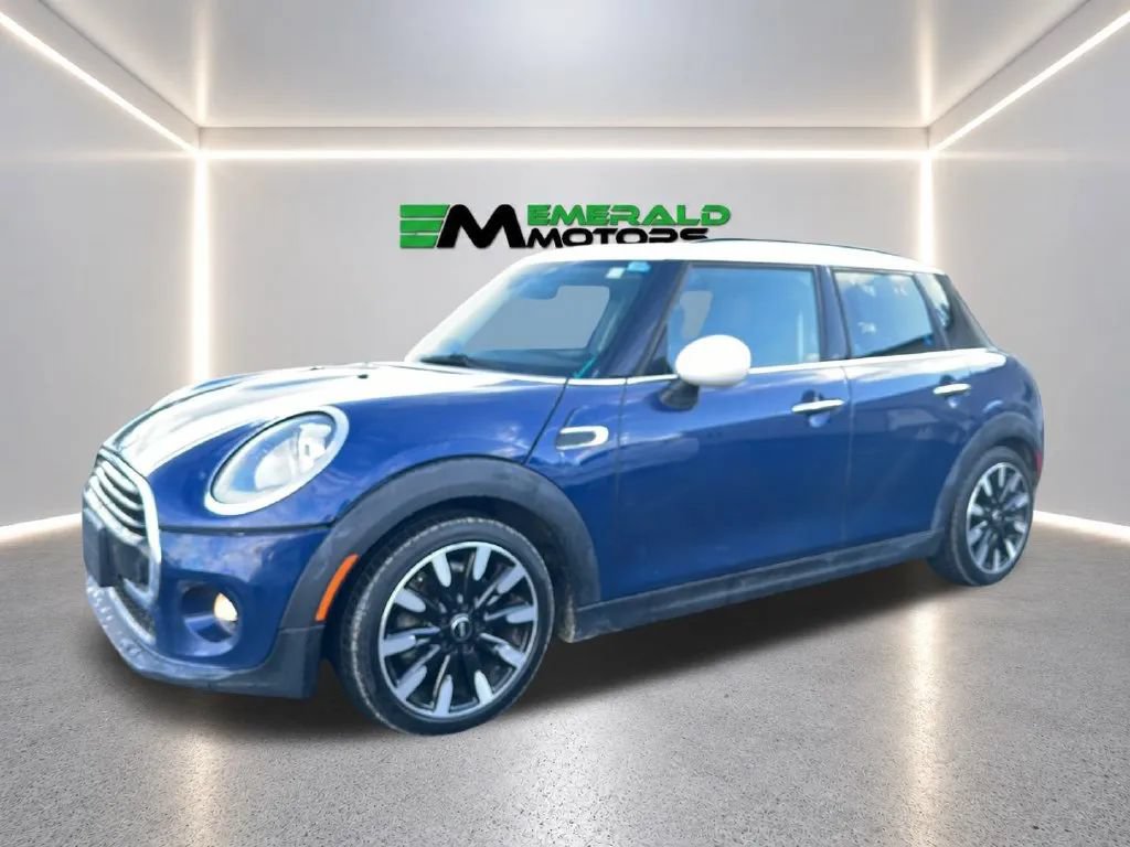 Used 2016 MINI Cooper 4-Door Hardtop FWD image 1