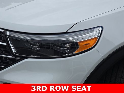 Used 2023 Ford Explorer XLT w/ Equipment Group 202A image 29