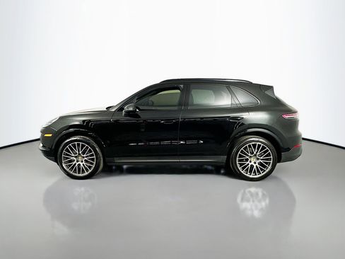 Used 2023 Porsche Cayenne AWD/4WD image 4