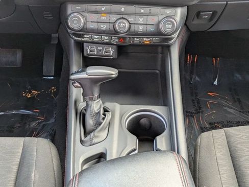 Used 2025 Dodge Durango GT RWD image 19
