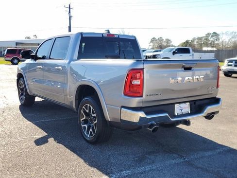 Used 2025 RAM 1500 Laramie image 4