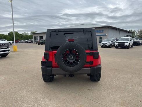 Used 2016 Jeep Wrangler Unlimited Sport AWD/4WD image 6
