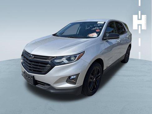Used 2020 Chevrolet Equinox LT w/ Sport Edition image 3