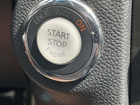 Used 2016 INFINITI QX70 AWD w/ Premium Package image 19