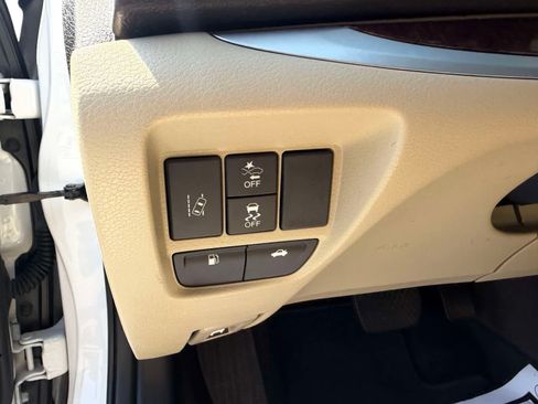 Used 2019 Acura TLX FWD image 17