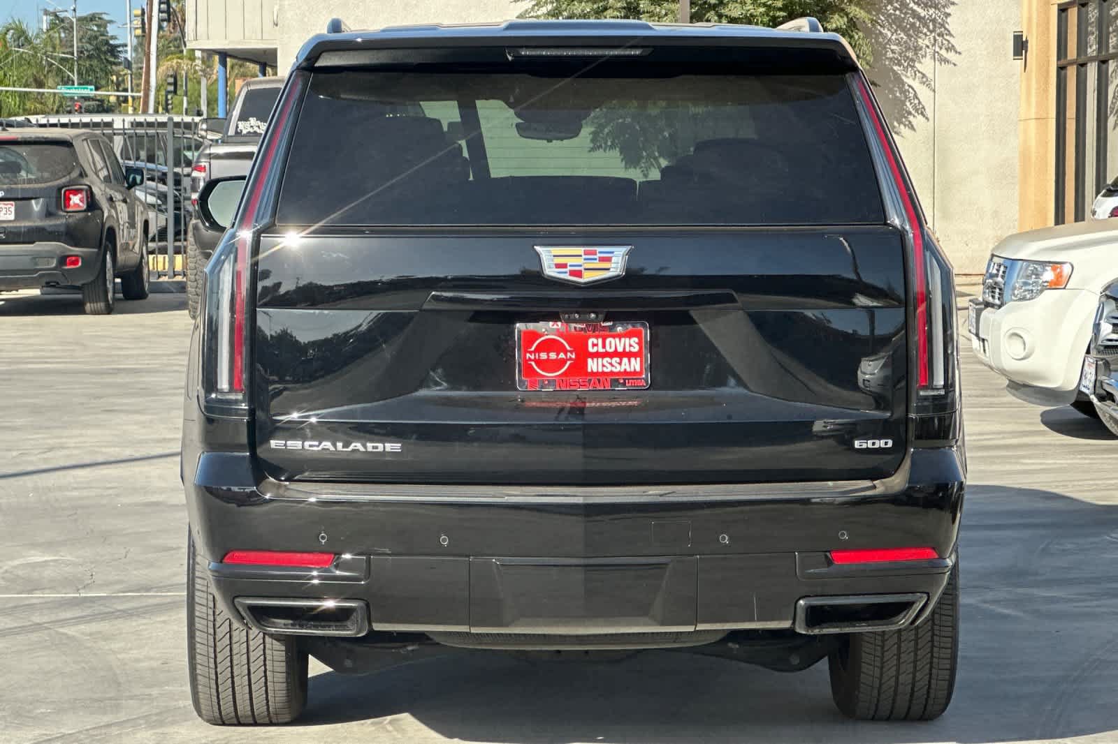 Used 2025 Cadillac Escalade Sport w/ Touring Package AWD/4WD image 8