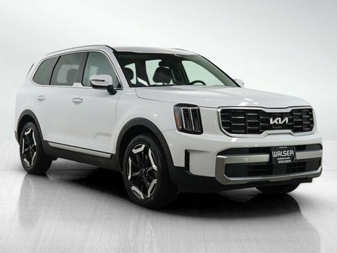 Used 2025 Kia Telluride S image 9