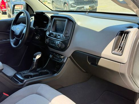 Used 2022 Chevrolet Colorado W/T w/ WT Convenience Package image 18