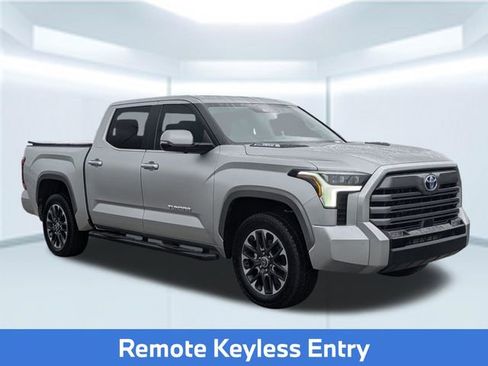 Used 2024 Toyota Tundra Limited AWD/4WD image 9