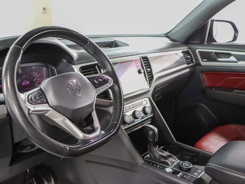 Used 2022 Volkswagen Atlas Cross Sport SEL Premium R-Line image 24