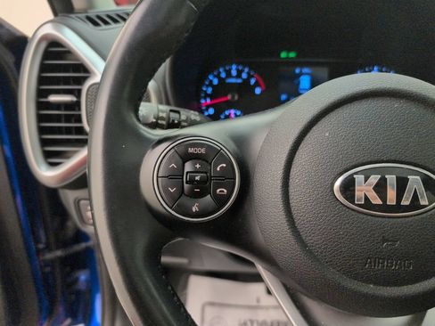 Used 2021 Kia Soul GT-Line FWD image 34