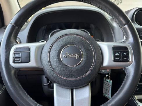 Used 2016 Jeep Compass Latitude AWD/4WD image 23