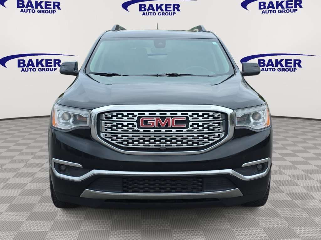 Used 2017 GMC Acadia Denali w/ Technology Package AWD/4WD image 2