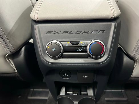 New 2026 Ford Explorer Active w/ Active Comfort Package image 27