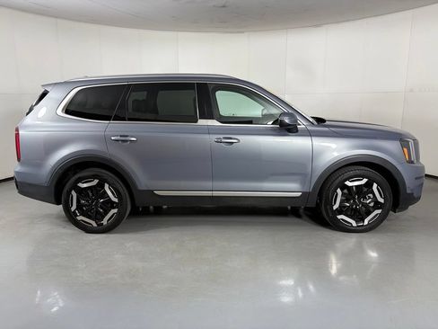 Used 2025 Kia Telluride S AWD/4WD image 9