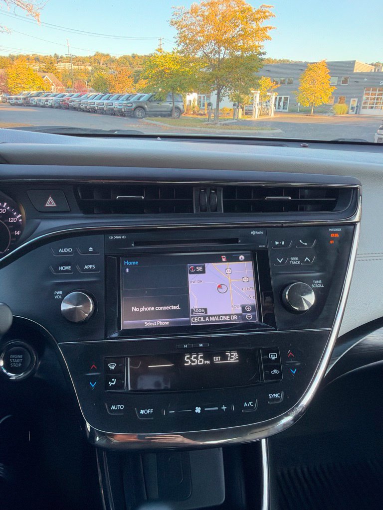 Used 2018 Toyota Avalon Touring w/ Carpet Mat Package FWD image 13