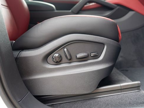 New 2026 Porsche Cayenne E-Hybrid Coupe AWD/4WD image 33