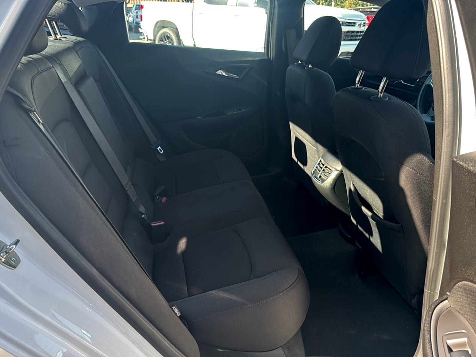 Used 2025 Chevrolet Malibu LT FWD image 12