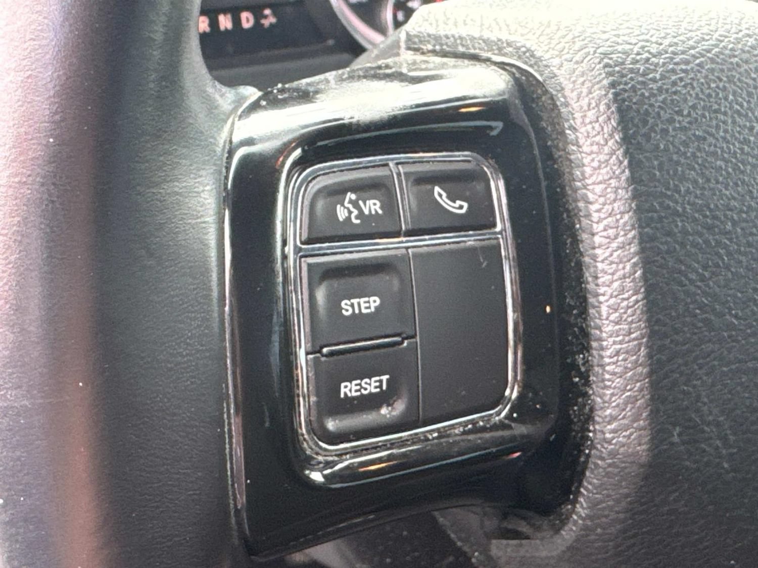 Used 2017 Dodge Grand Caravan SE FWD image 27