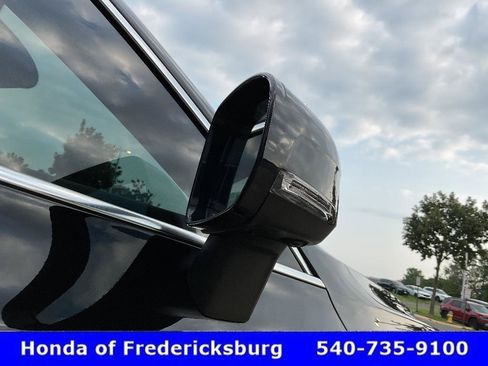 Used 2018 Volvo XC60 T6 Momentum w/ Advanced Package AWD/4WD image 15