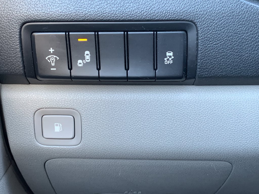 Used 2020 Kia Sedona EX FWD image 22