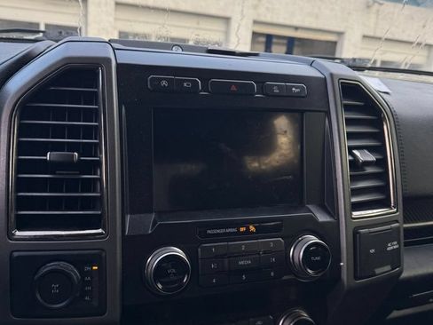 Used 2019 Ford F150 Raptor w/ Equipment Group 802A Luxury AWD/4WD image 5