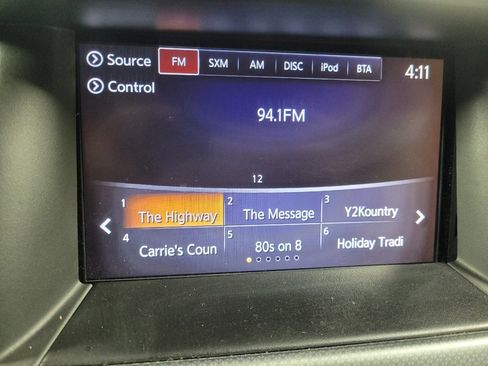 Used 2017 Nissan Pathfinder SL w/ SL Tech Package image 25