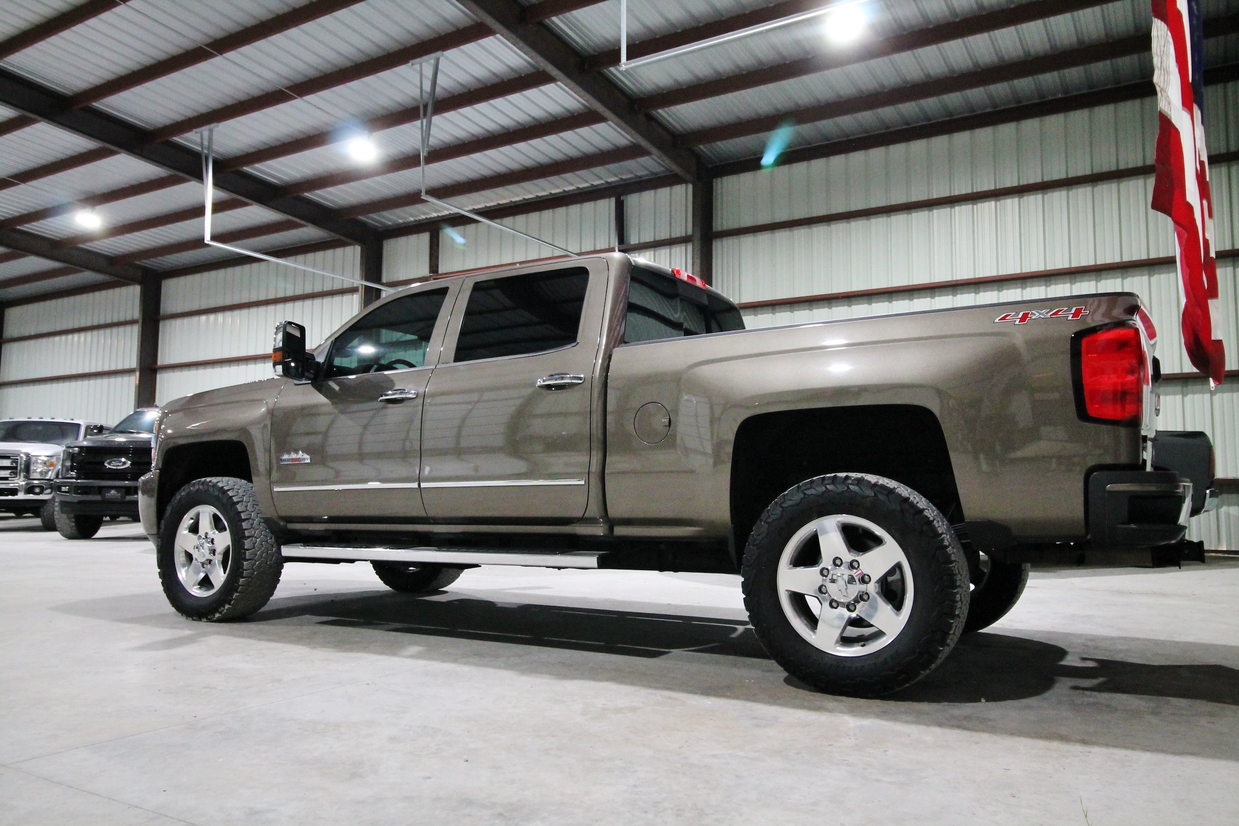 Used 2015 Chevrolet Silverado 2500 High Country w/ Duramax Plus Package AWD/4WD image 7