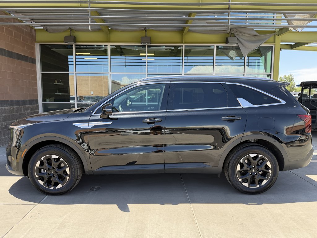 Used 2024 Kia Sorento S w/ Panoramic Sunroof Package AWD/4WD image 7