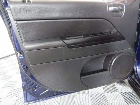 Used 2013 Jeep Compass Latitude w/ Sun/Sound Group image 36